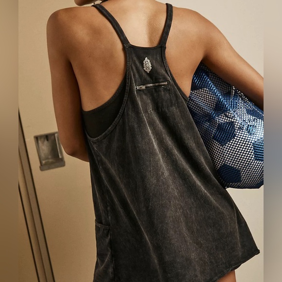 ☀️NEW Free People Hot Shot Mini Dress. Acid Wash Black. Size: Medium - Picture 2 of 11